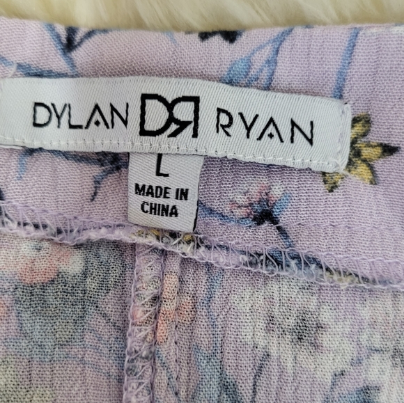 Dylan Ryan Floral Tie Front Button Down Blouse - Picture 2 of 10